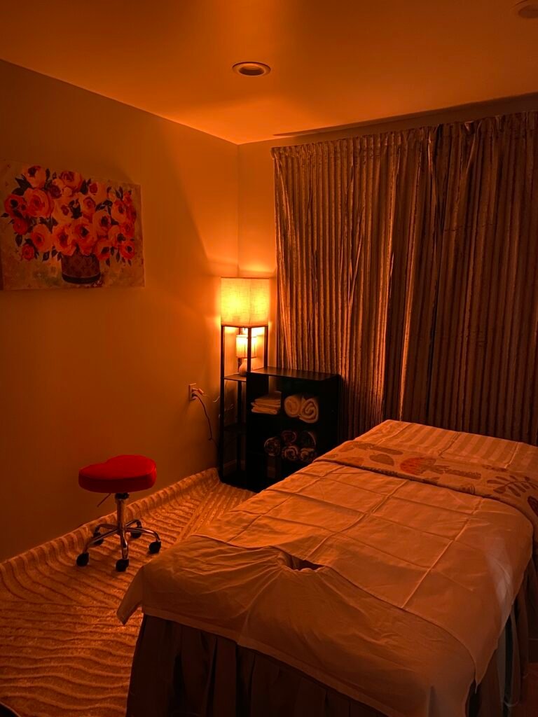 lake spa massage room